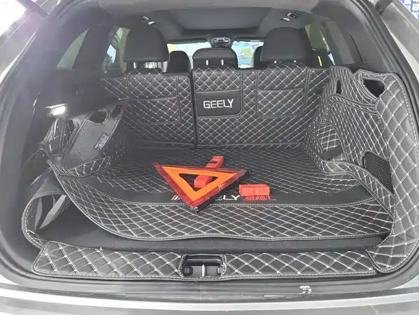 Geely Xingyue L 2024