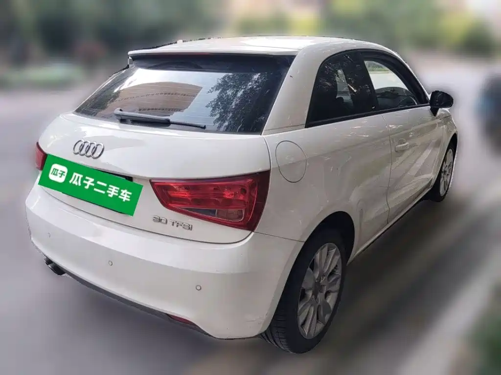 Audi A1 2015 — фото 5