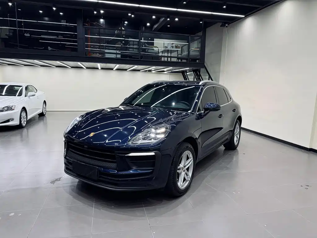 Porsche Macan 2022 — фото 1