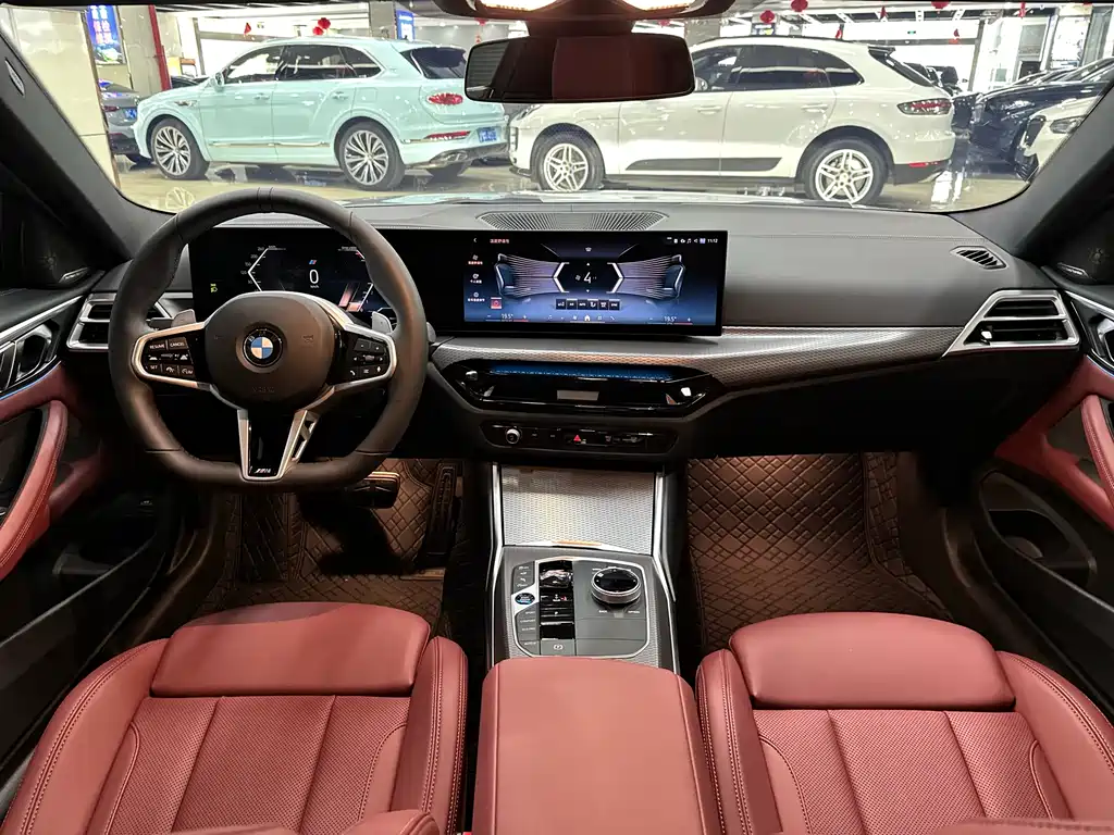 BMW 4 Series 2025 — фото 9