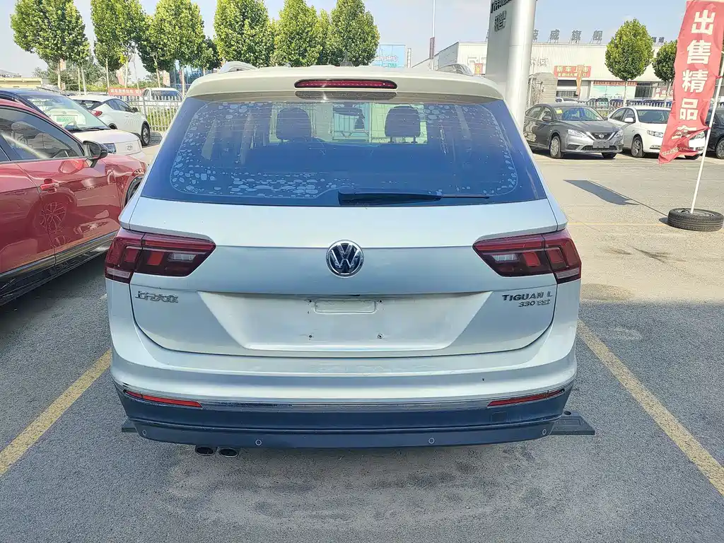 Volkswagen Tiguan L 2018 — фото 8