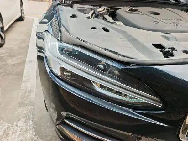 Volvo S90 2019