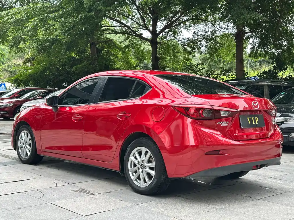 Mazda 3 Axela 2017 — фото 6