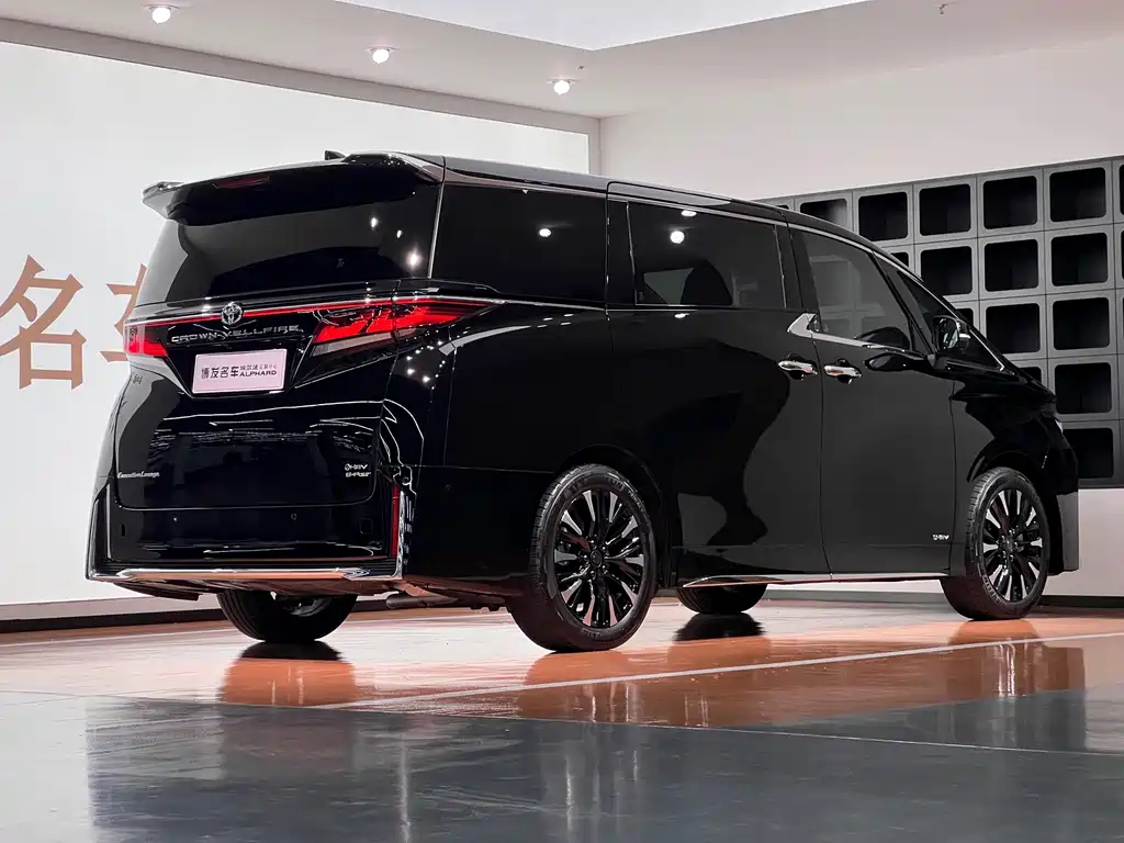 Toyota Vellfire 2024 — фото 7