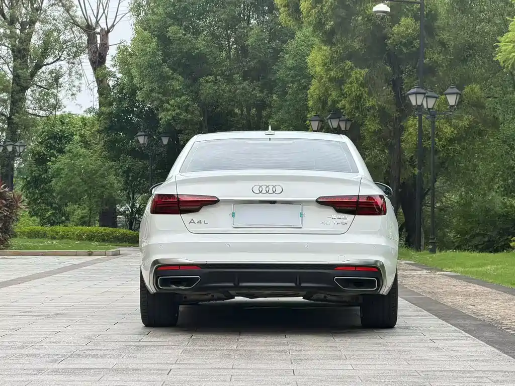 Audi A4L 2020 — фото 9