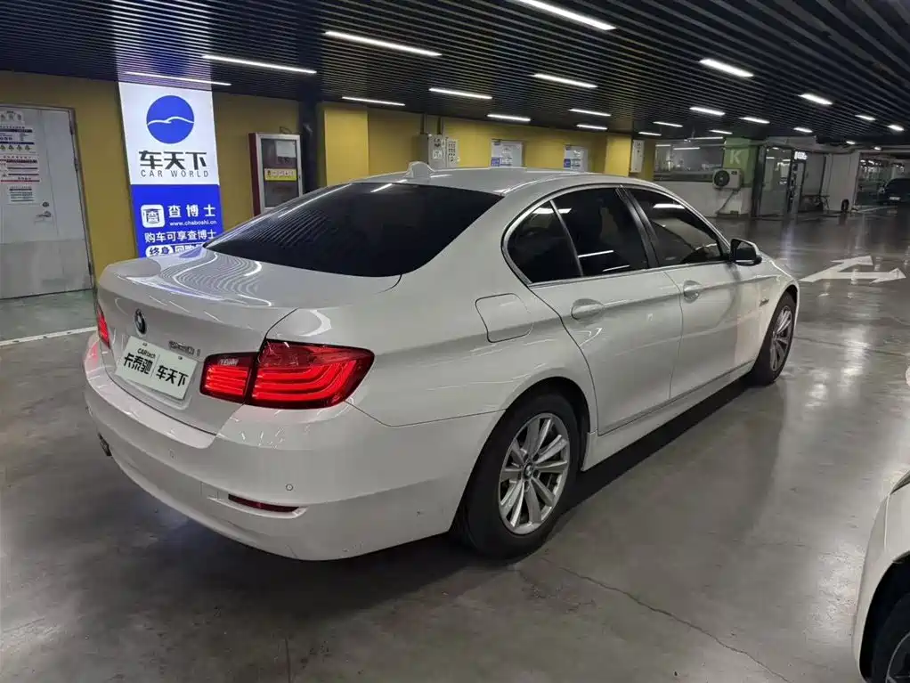 BMW 5 Series 2015 — фото 4