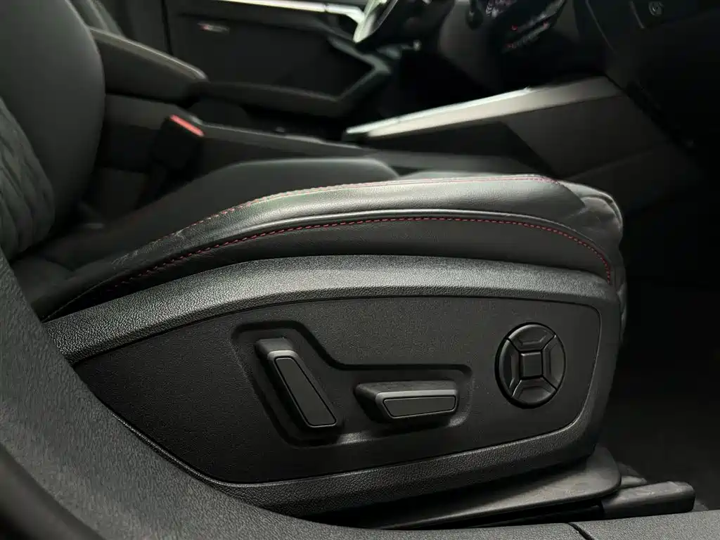 Audi A3 2022 — фото 26