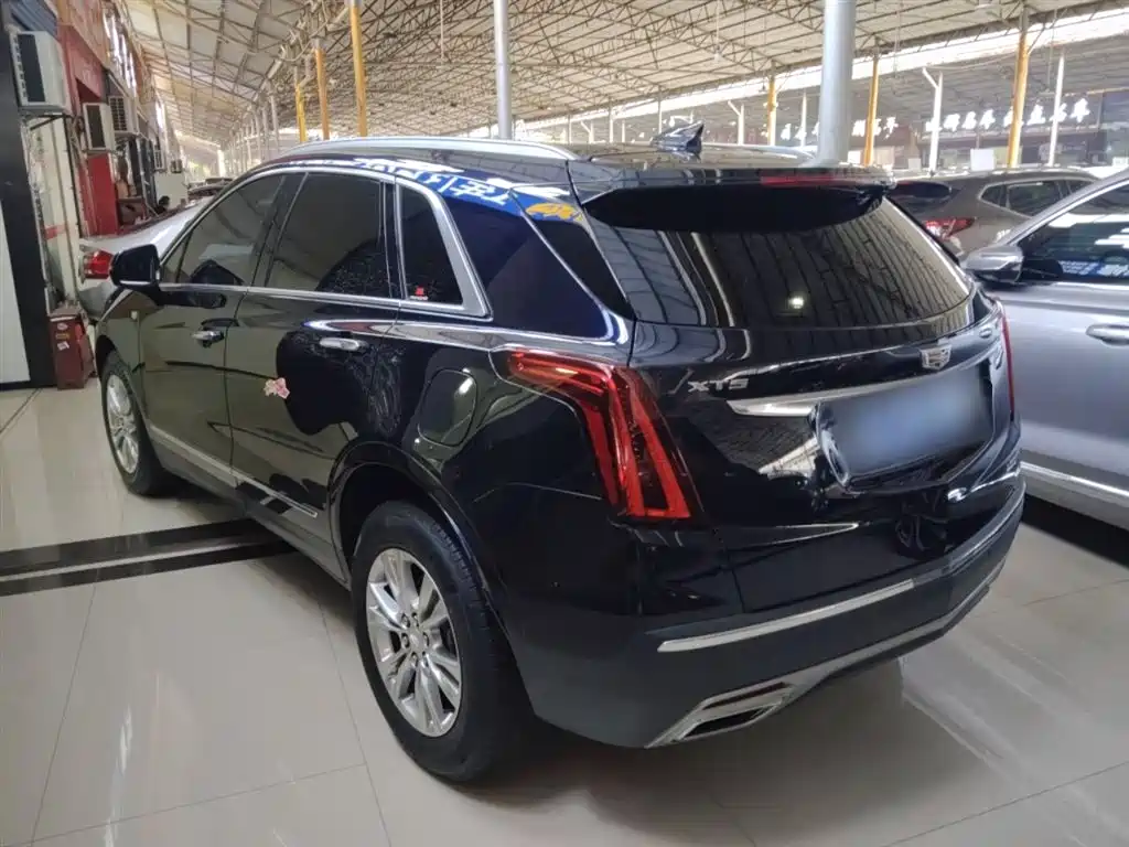 Cadillac XT5 2022 — фото 5