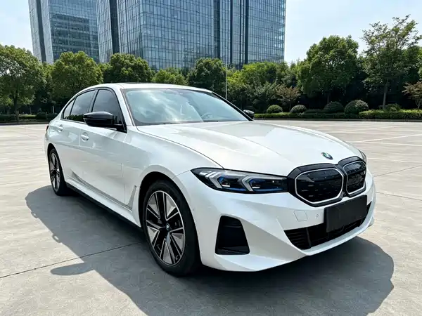 BMW i3 2024
