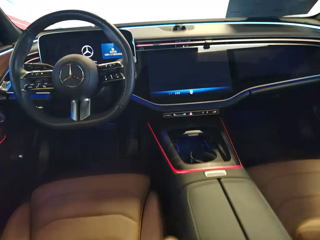 Mercedes-Benz E-Class 2023 — фото 27