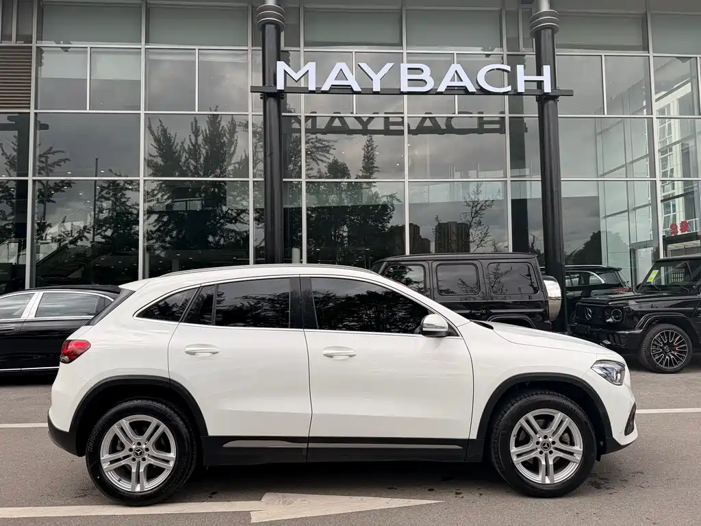 Mercedes-Benz GLA 2023 — фото 7