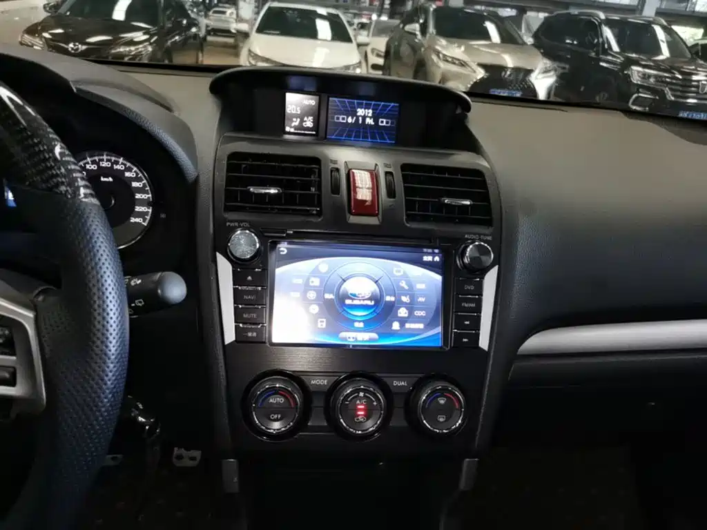 Subaru Forester 2014 — фото 13