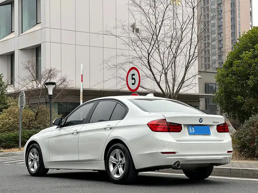 BMW 3 Series 2015