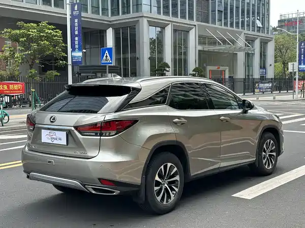 Lexus RX 2020