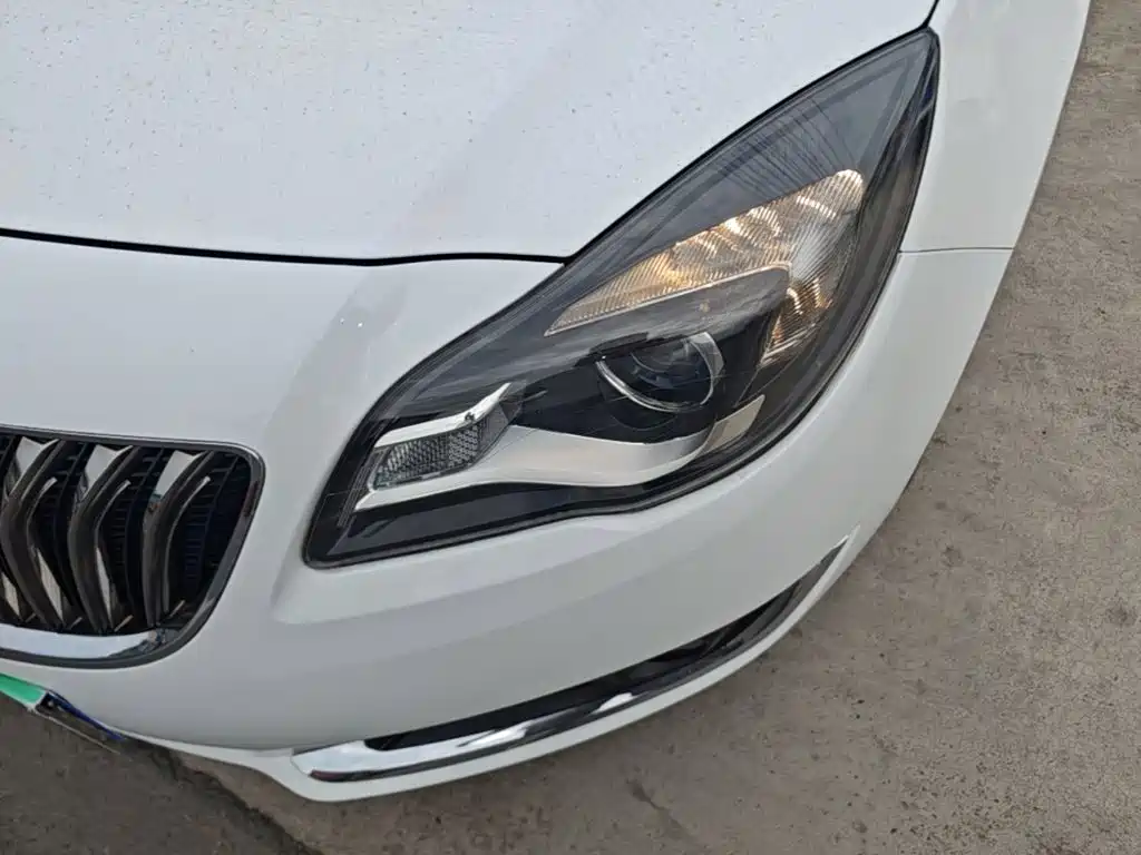 Buick Regal 2015 — фото 24
