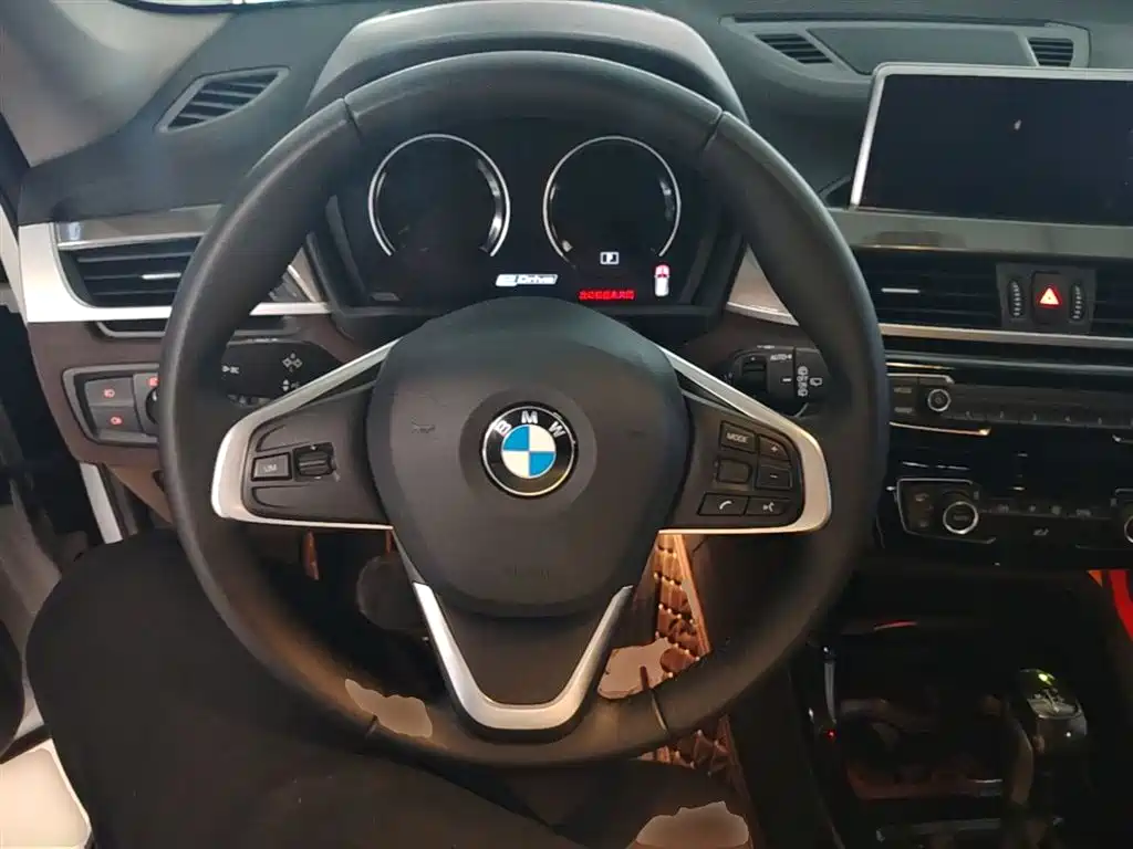 BMW X1 New Energy 2020 — фото 11