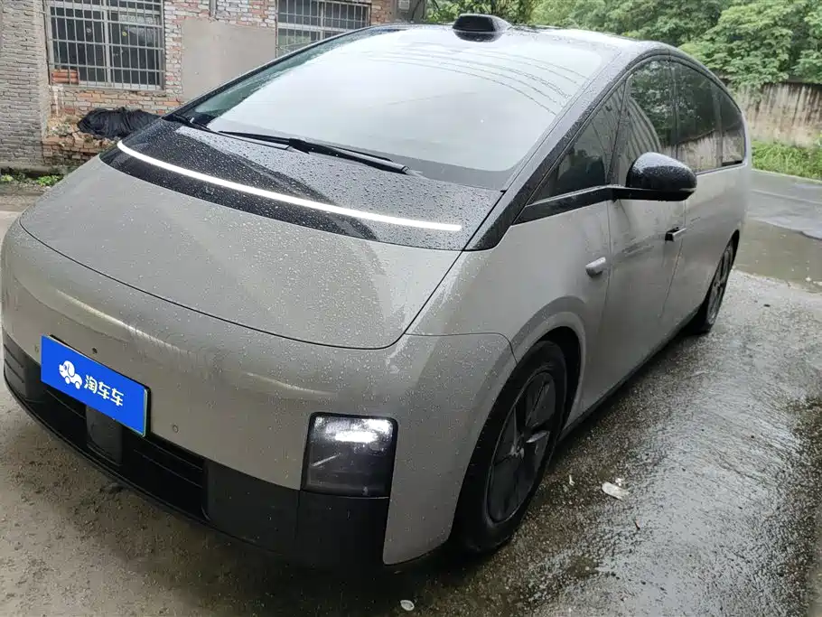 Li Auto Li MEGA 2024