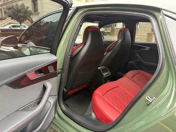 Audi S4 2024