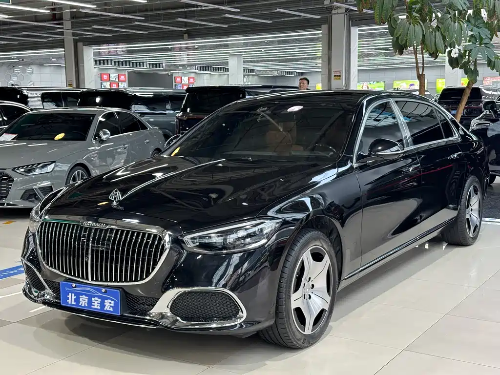 Mercedes-Benz Maybach S-Class 2025