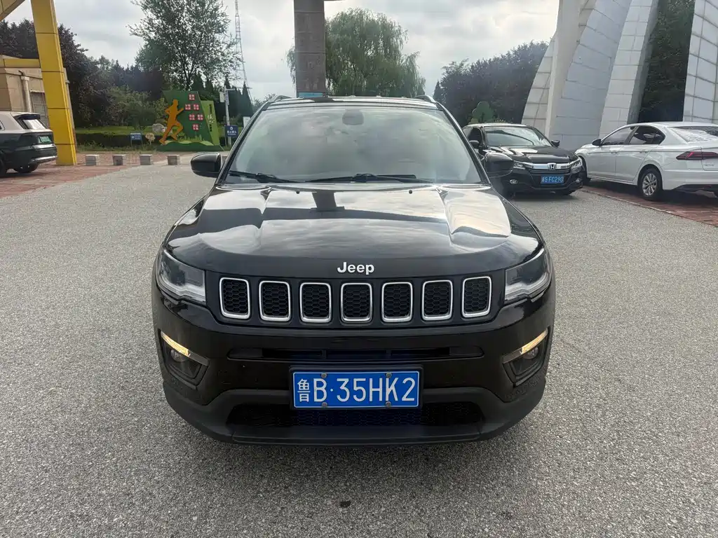 Jeep Compass 2017 — фото 2