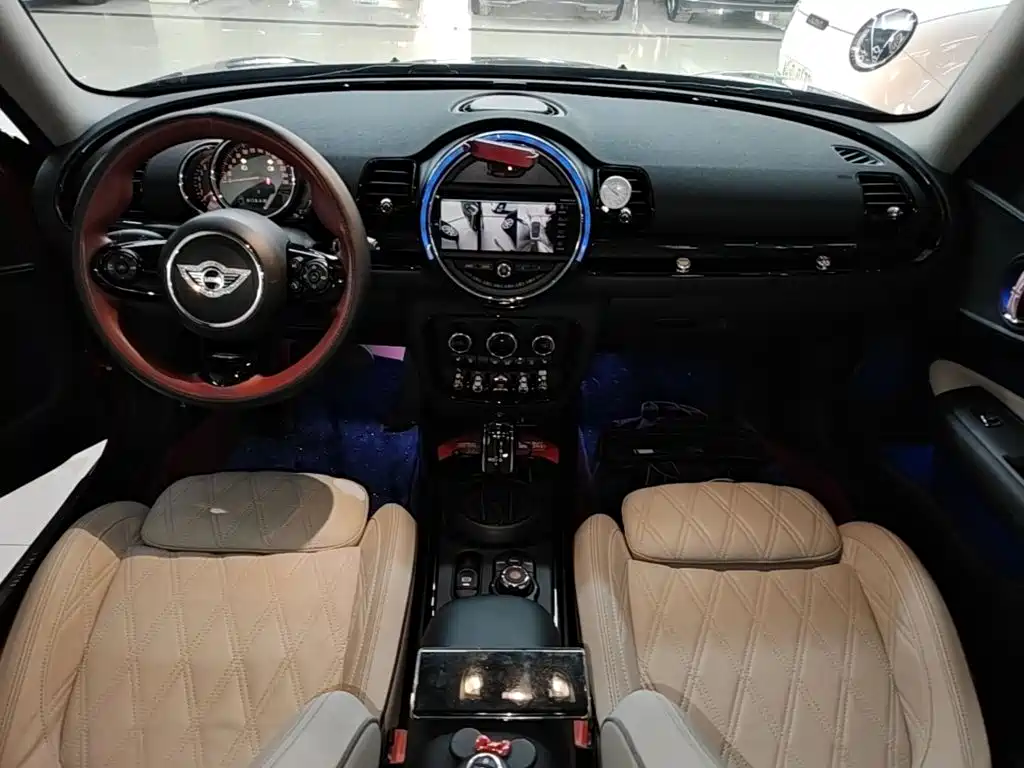 MINI Clubman 2020 — фото 10