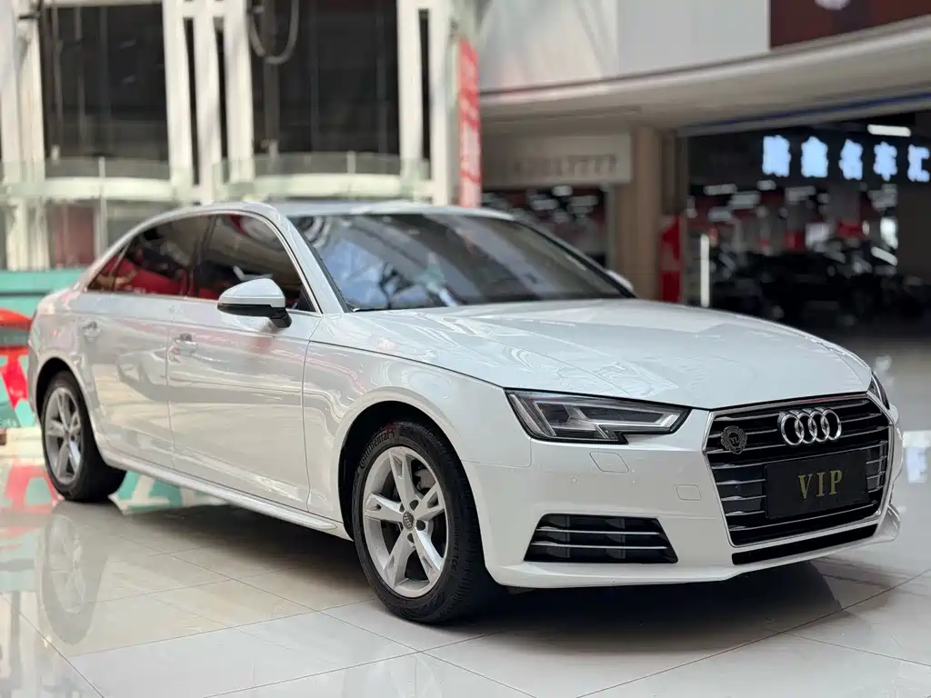 Audi A4L 2017