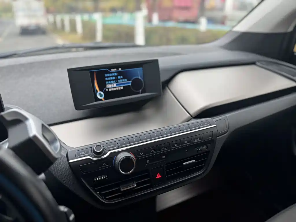 BMW i3 2016 — фото 7