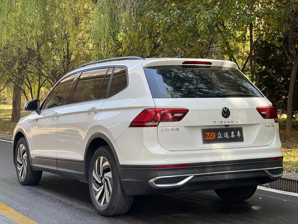 Volkswagen Tiguan L 2022 — фото 12