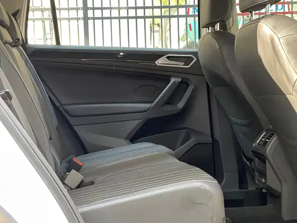 Volkswagen Tiguan L 2022