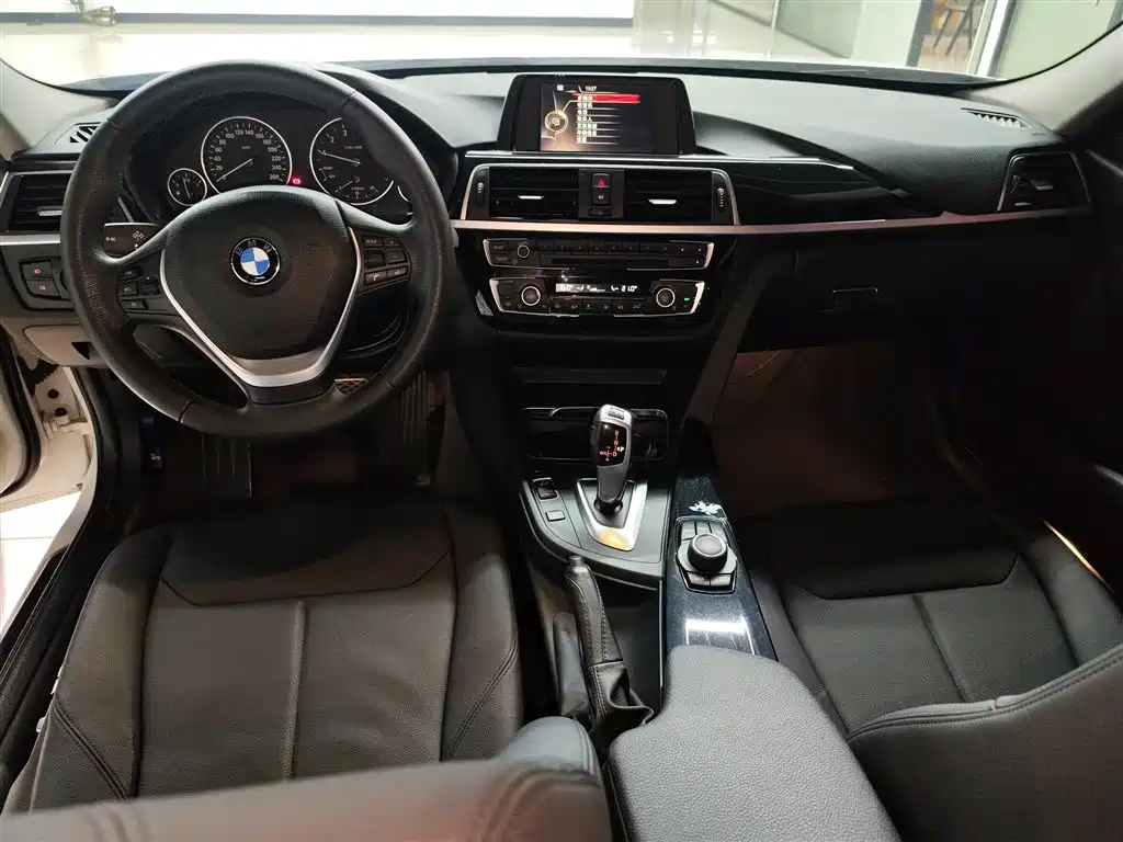BMW 3 Series 2017