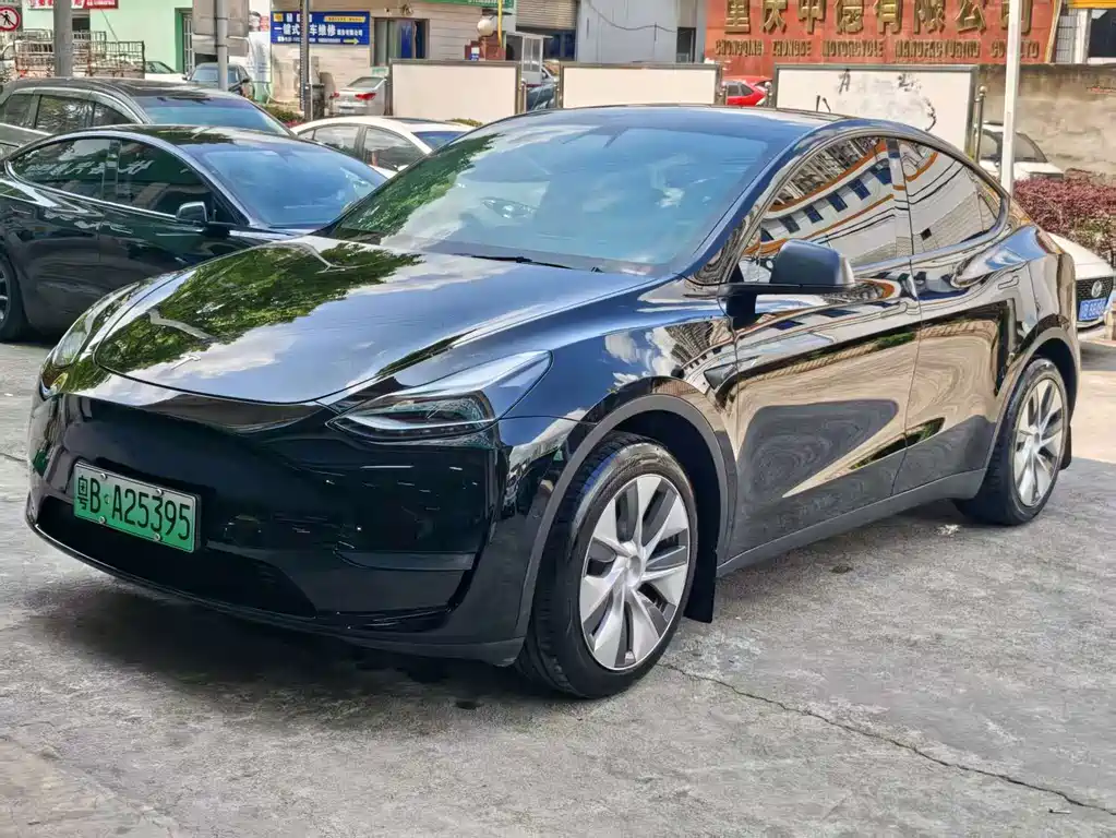 Tesla Model Y 2022 — фото 2
