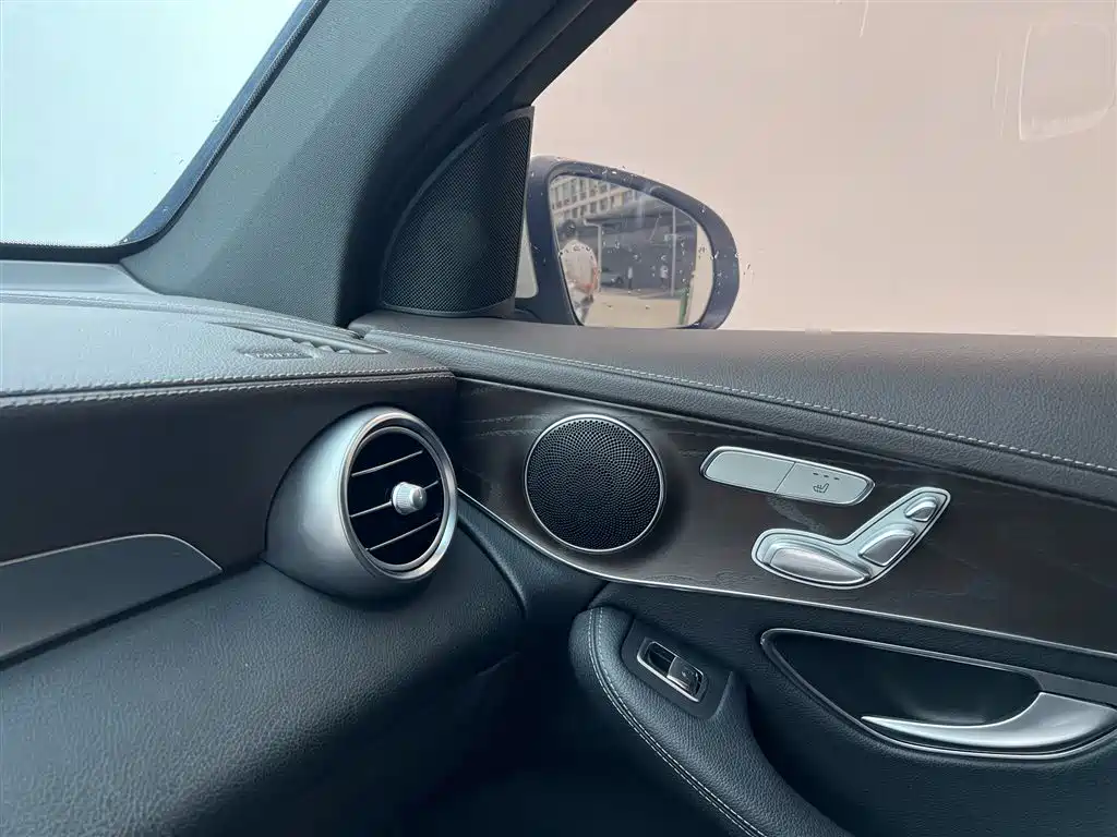 Mercedes-Benz GLC 2020 — фото 12
