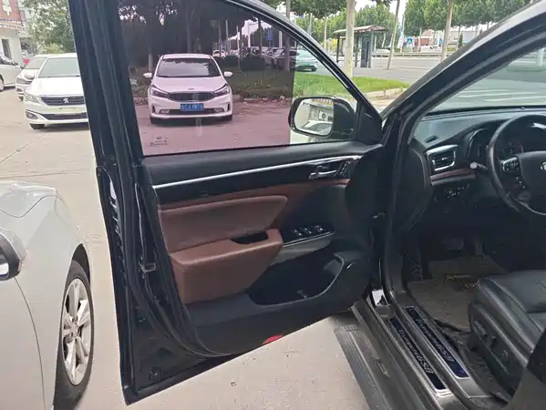 GAC Trumpchi GS8 2019