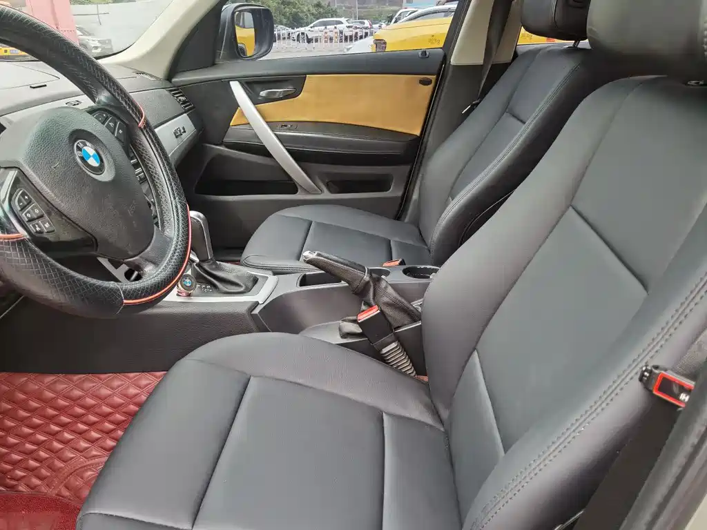 BMW X3 2011 — фото 16