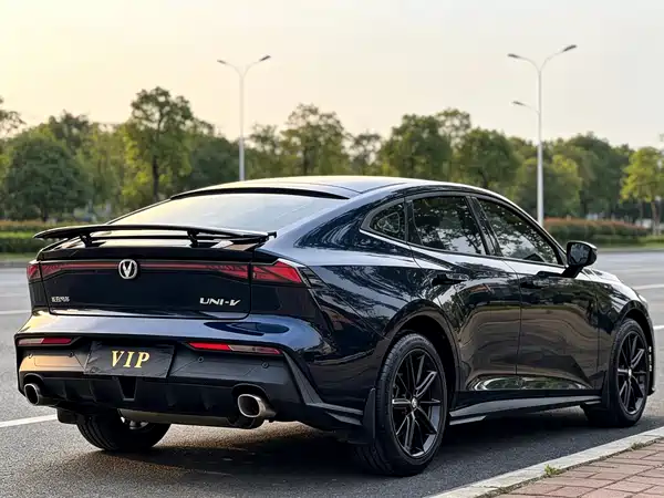 Changan UNI-V 2022