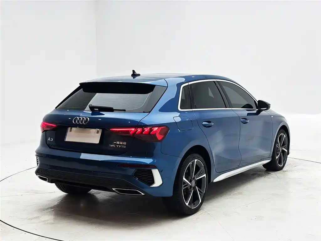 Audi A3 2022 — фото 9