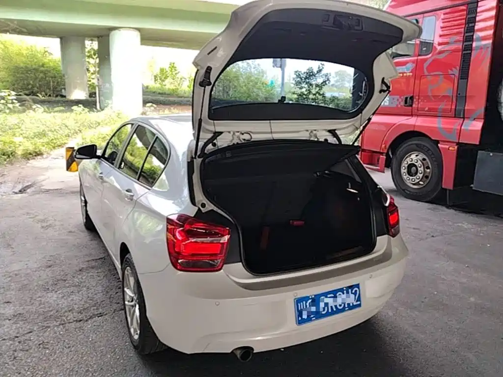 BMW 1 Series 2015 — фото 19