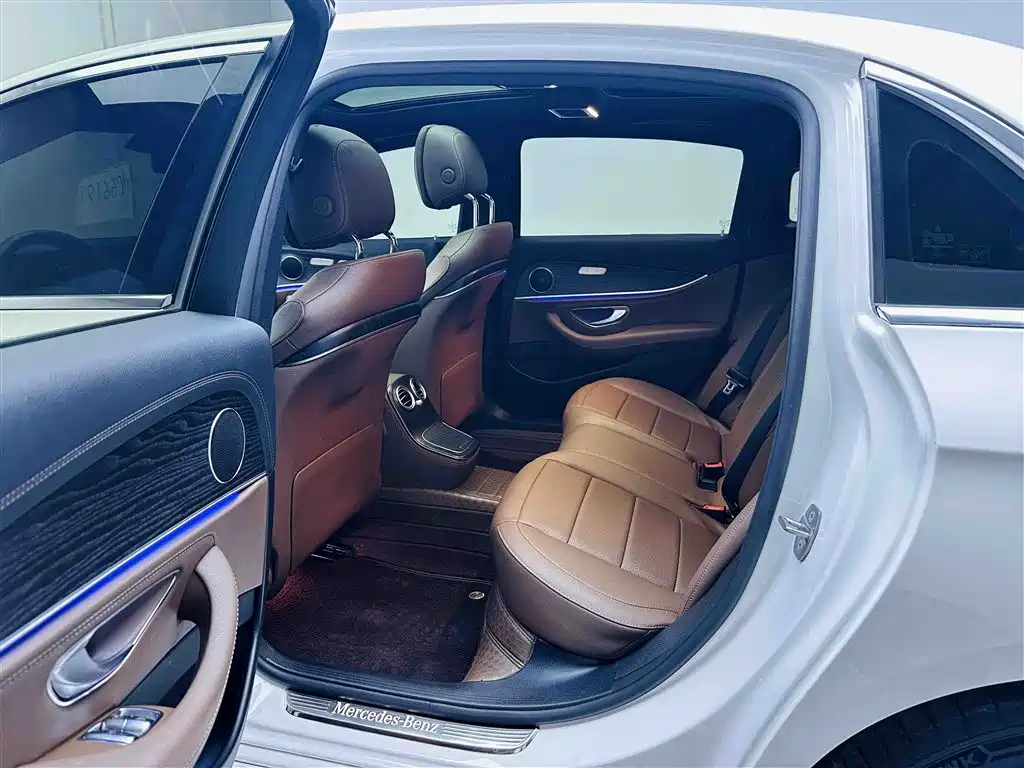 Mercedes-Benz E-Class New Energy 2022 — фото 17