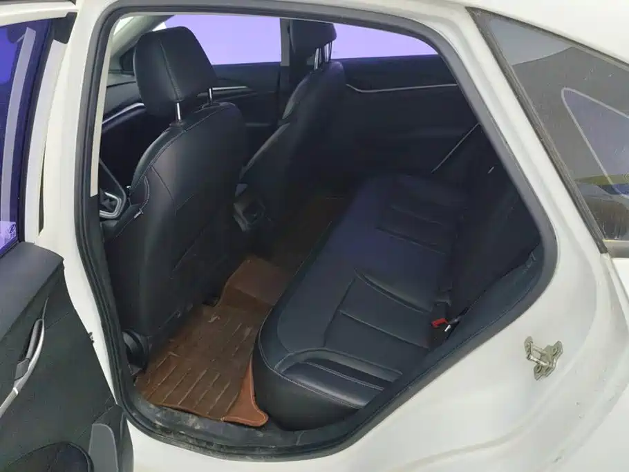Buick Excelle GT 2015 — фото 11