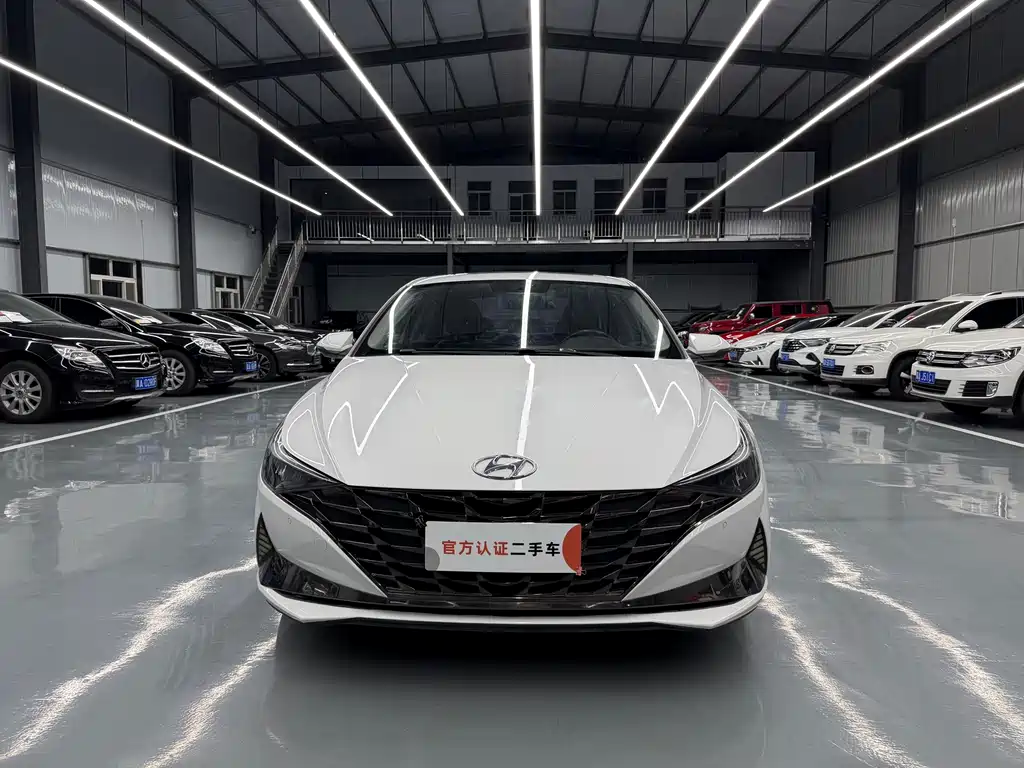 Hyundai Elantra 2022 — фото 2