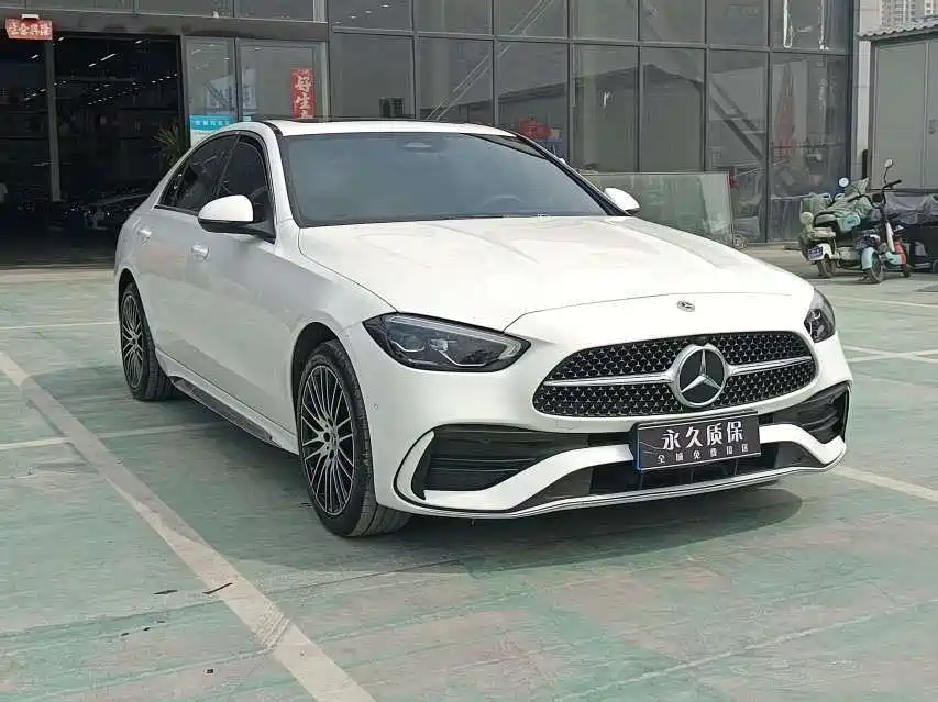 Mercedes-Benz C-Class 2023 — фото 3