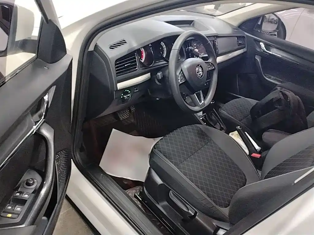 Skoda Kamiq 2019 — фото 12