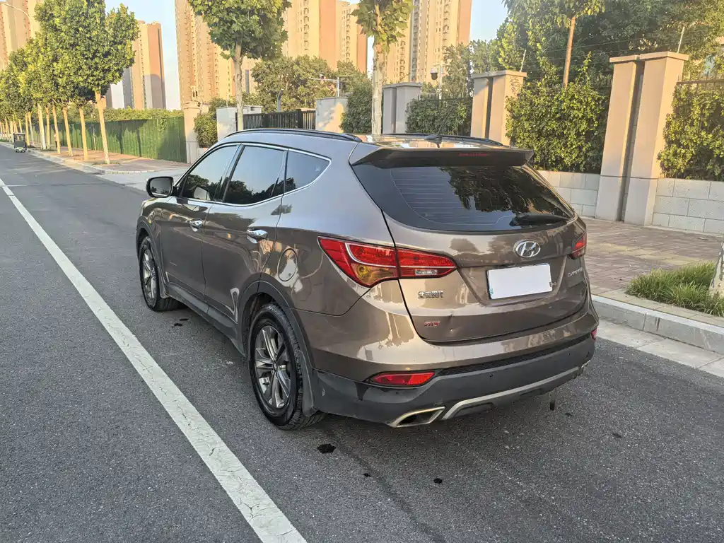 Hyundai Santa Fe 2015 — фото 13