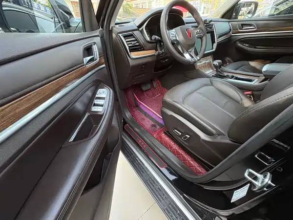 Roewe RX8 2019