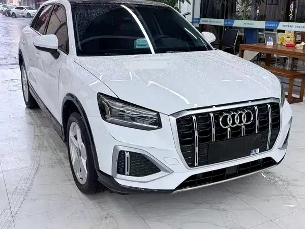 Audi Q2L 2023