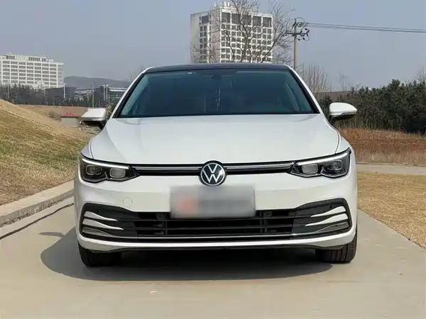 Volkswagen Golf 2021