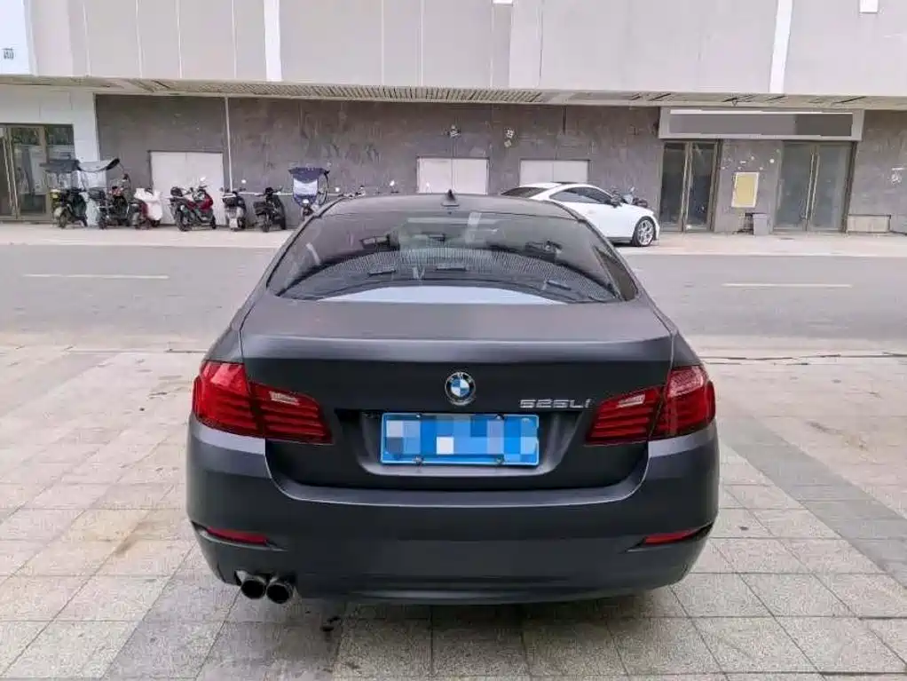 BMW 5 Series 2015 — фото 8