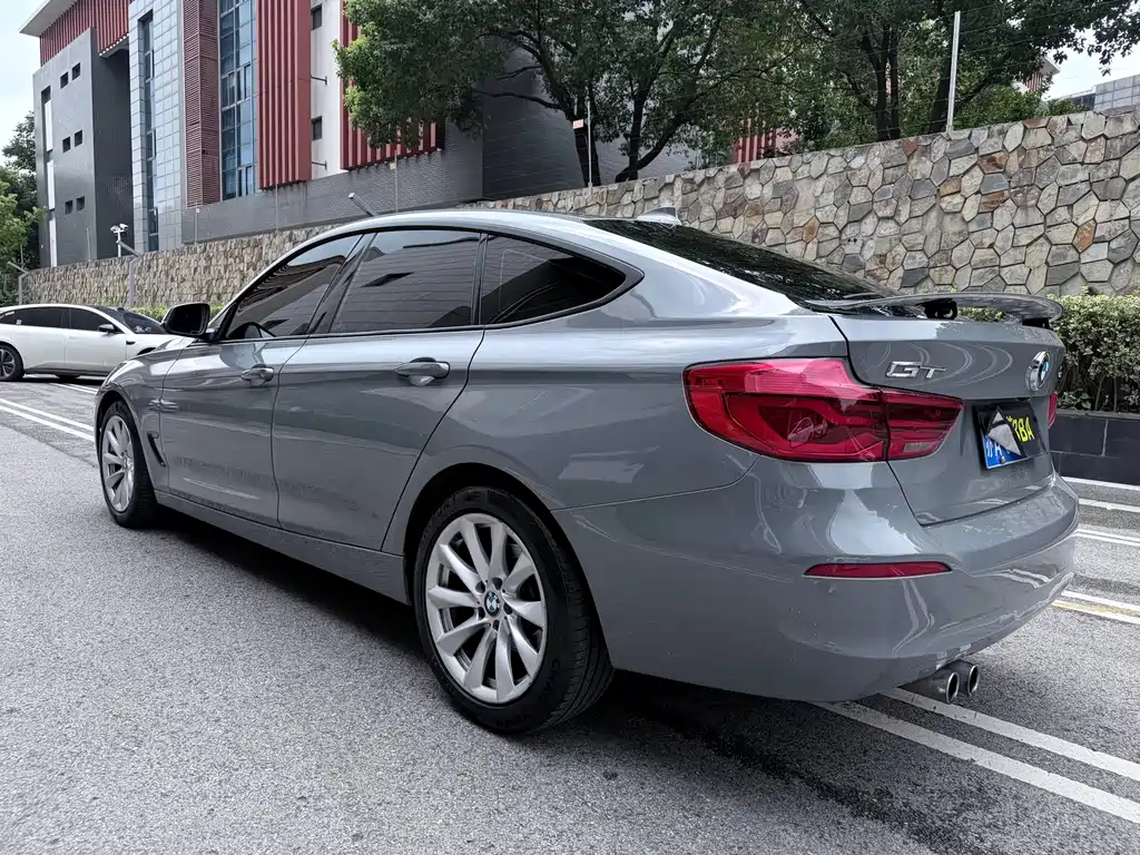 BMW 3 Series GT 2018 — фото 16