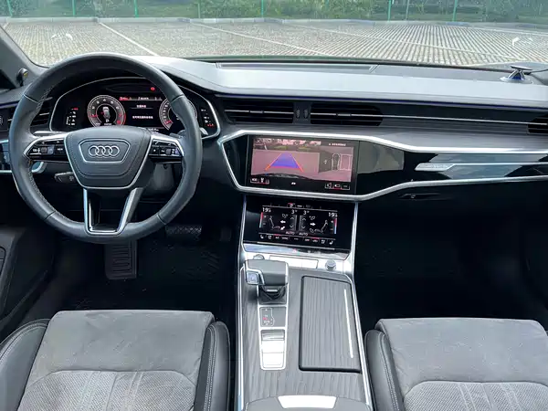 Audi A6L 2023