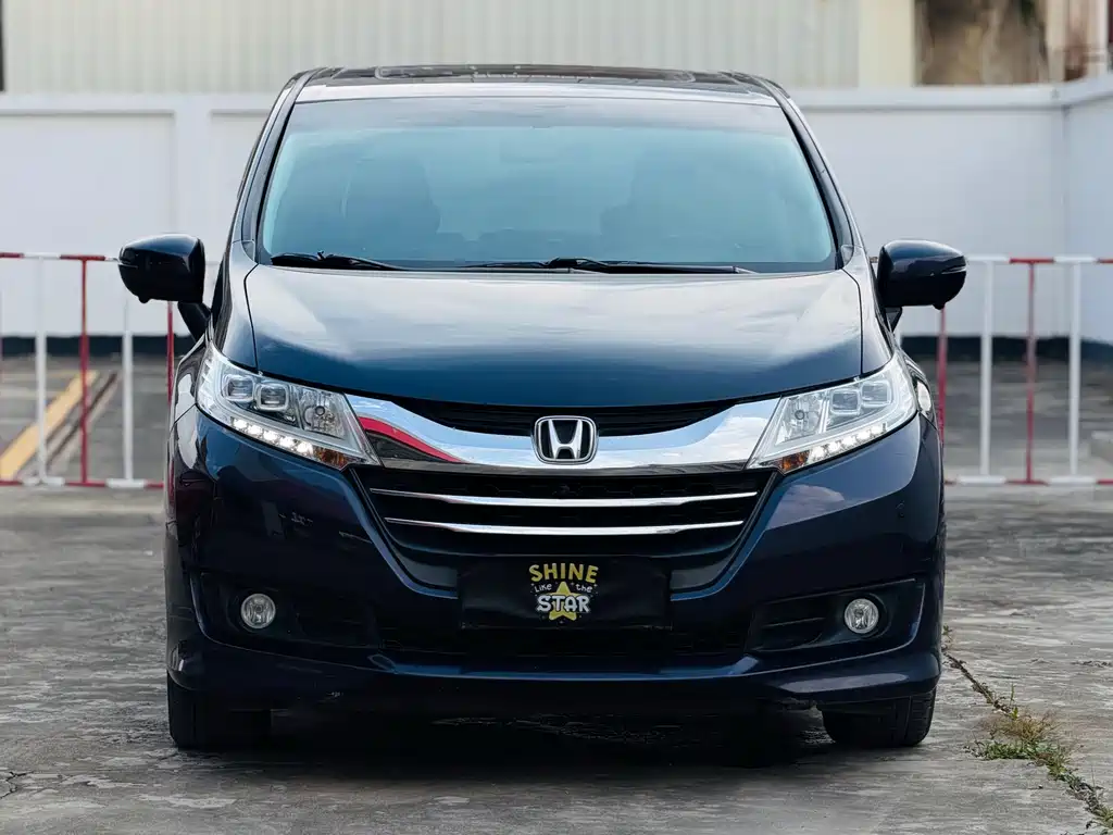 Honda Odyssey 2015 — фото 2
